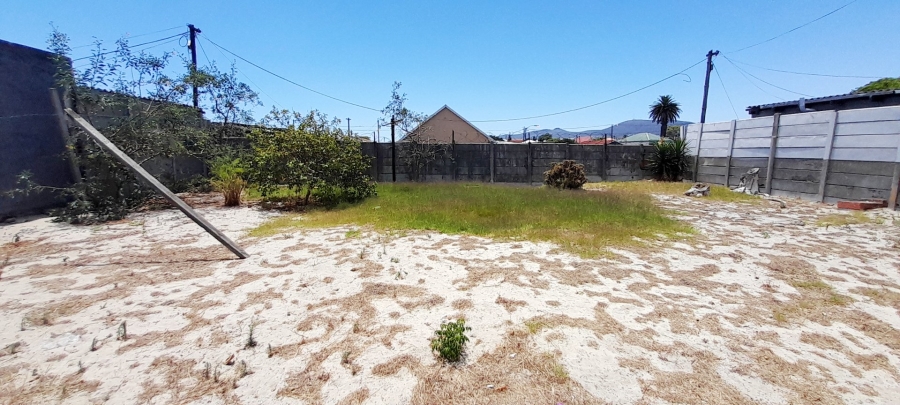 4 Bedroom Property for Sale in Elsies River Western Cape